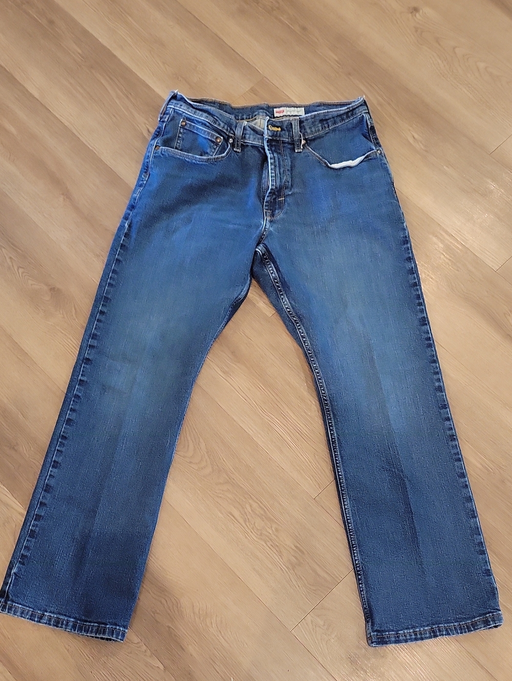 Men's Wrangler Relaxed Bootcut Blue Denim Jeans